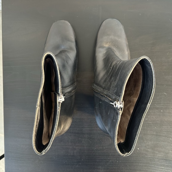 Michael Kors size 11 black ankle boots - Picture 7 of 11